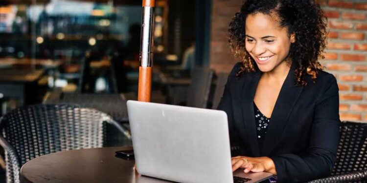 Balancing Act: 9 Strategies for Launching a Side Business While Keeping Your Day Job