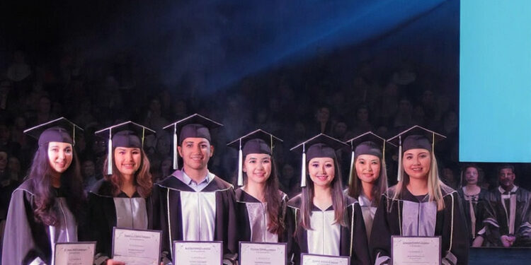 Graduate Students – Merit Awards: A Complete Guide to Eligibility, Benefits, and Application Tips