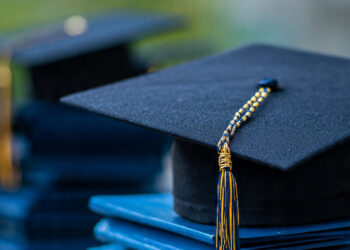 Leadership Scholarship: Complete Guide, Eligibility, Application Tips & Benefits