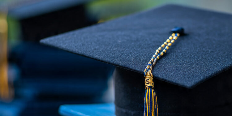 Leadership Scholarship: Complete Guide, Eligibility, Application Tips & Benefits